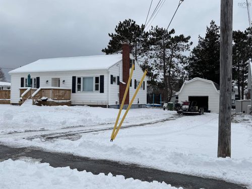 70 Armstrong Ave, Bible Hill, NS, B2N4N2 | Card Image
