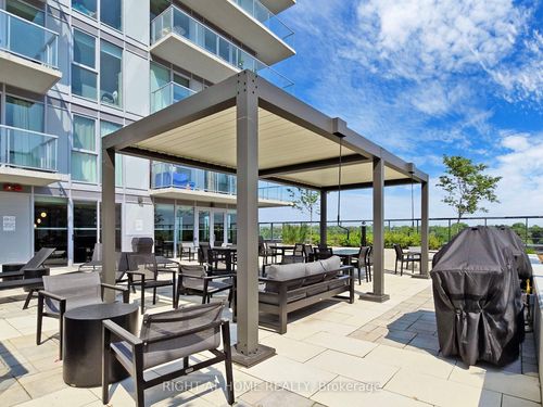 1212-185 Deerfield Rd, Newmarket, ON, L3Y0G7 | Card Image