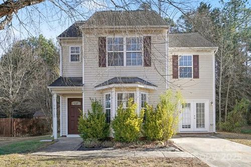 704 Pawley Dr, Charlotte, NC, 28214-3247 | Card Image