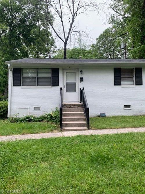 apt-a-1813 Walker Ave, Greensboro, NC, 27403-1768 | Card Image
