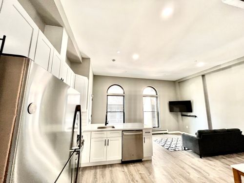 apt-3a-37 Center St, New Haven, CT, 06510-3049 | Card Image