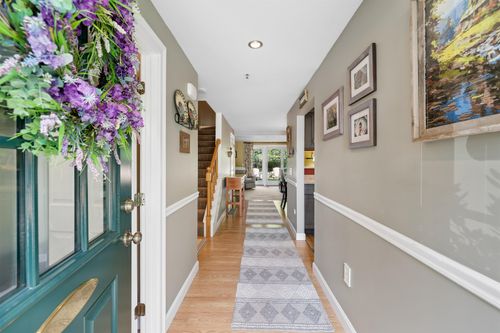 15 Surrey Run, Dover, NH, 03820-4441 | Card Image
