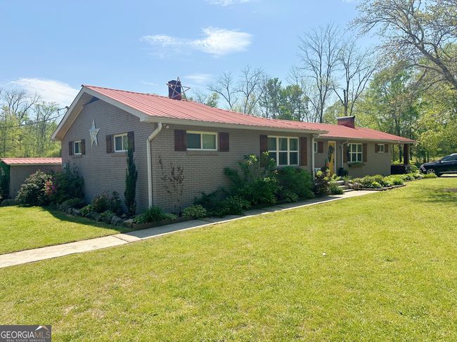 2765 Oak Hill Rd, House other with 3 bedrooms, 2 bathrooms and null parking in Lyerly GA | Image 4