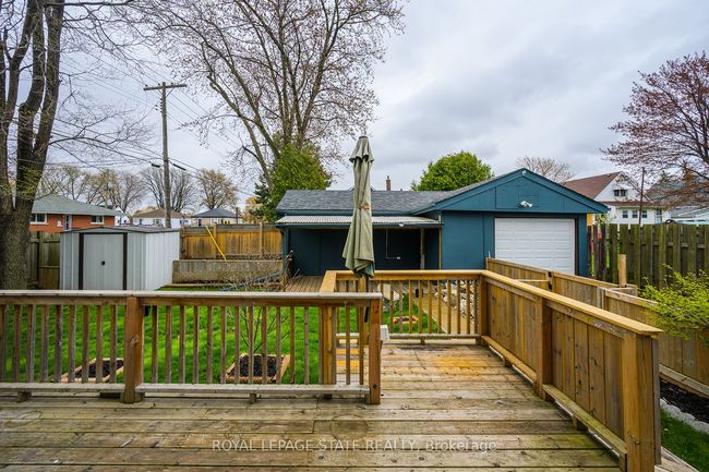 137 Allenby Ave, House other with 3 bedrooms, 3 bathrooms and 7 parking in Hamilton ON | Image 35