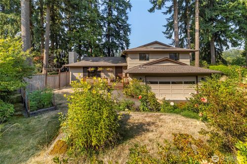 2413 Lisa Ln, Bellingham, WA, 98229-2318 | Card Image