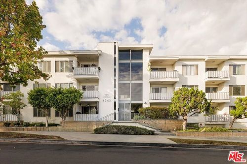 2-4343 Finley Ave, Los Angeles, CA, 90027-2843 | Card Image