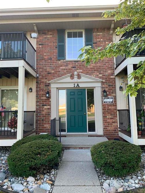 12090 15 Mile Rd, Sterling Heights, MI, 48312-5118 | Card Image