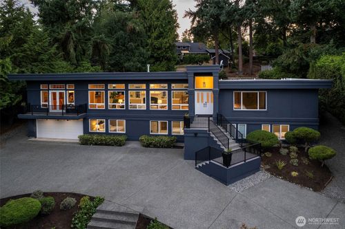 6145 93rd Avenue Se, Mercer Island, WA, 98040 | Card Image