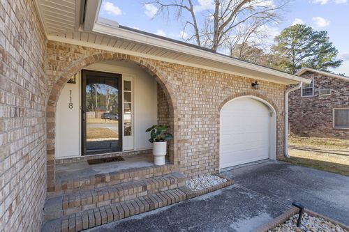 118 Bramwell Dr, Summerville, SC, 29485-5607 | Card Image