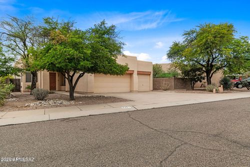 6461 N Sun Bluff Dr, Tucson, AZ, 85704-6959 | Card Image
