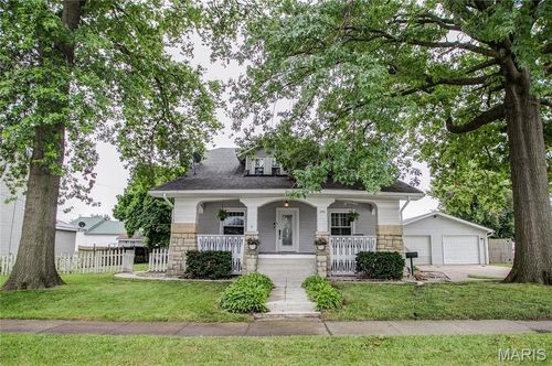 208 E Arch St, Jerseyville, IL, 62052-1802 | Card Image