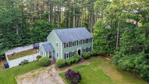 4 Rebecca Dr, Marion, MA, 02738-1297 | Card Image