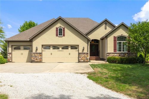 34802 E State Route 58, Pleasant Hill, MO, 64080-8247 | Card Image