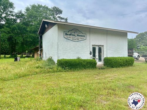 605 Howard St., Queen City, TX, 75572 | Card Image