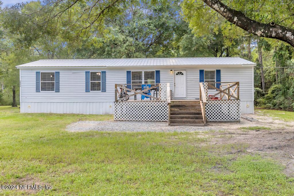 Nikolich Ave, Hastings, FL 32145