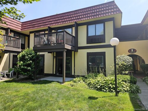 unit-9-1 Loudon Dr, Fishkill, NY, 12524-1868 | Card Image