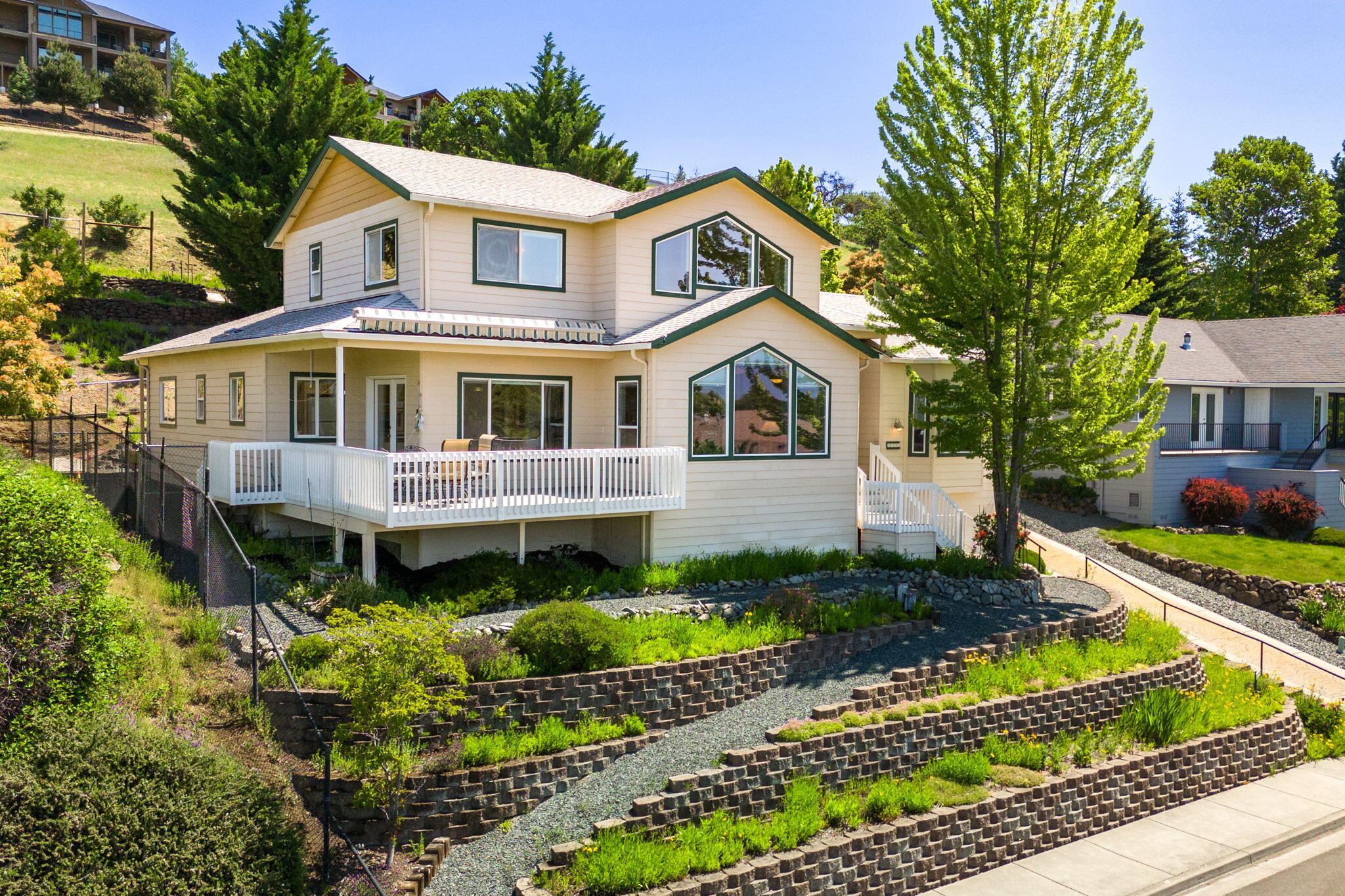 Cloudcrest Dr, Medford, OR 97504