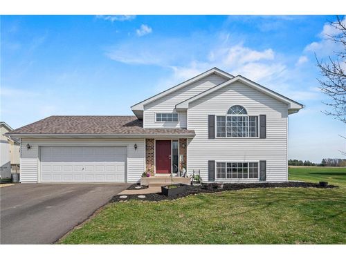 478 Overlook Dr, Ellsworth, WI, 54011-5149 | Card Image