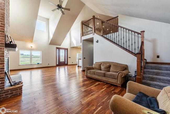 27501 Highway 149, House other with 3 bedrooms, 2 bathrooms and null parking in Sigourney IA | Image 11
