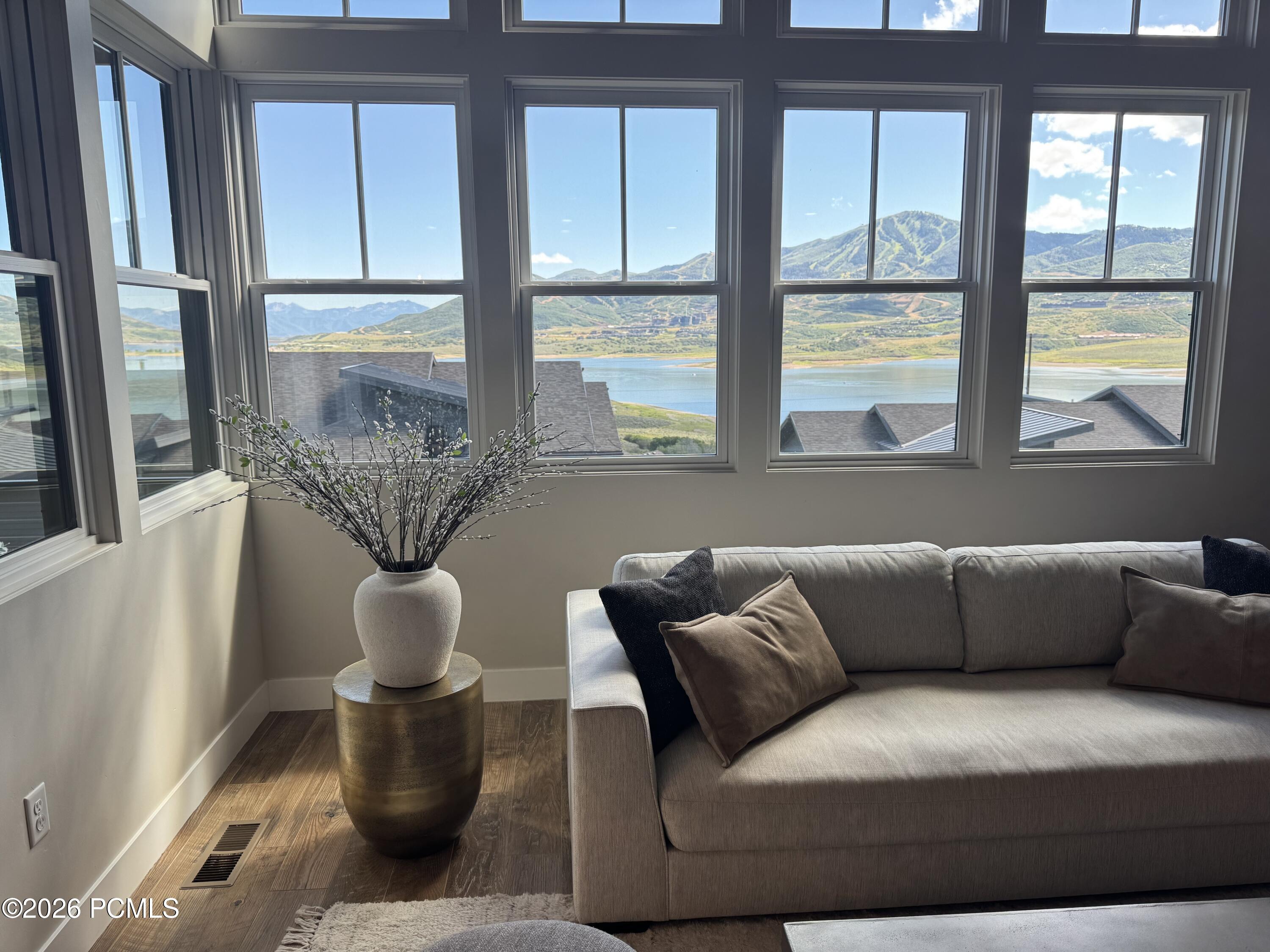Residential in Hideout 2