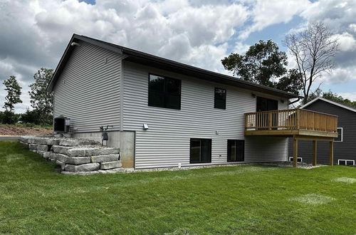 328 Brooke Cir, Montello, WI, 53949-9782 | Card Image