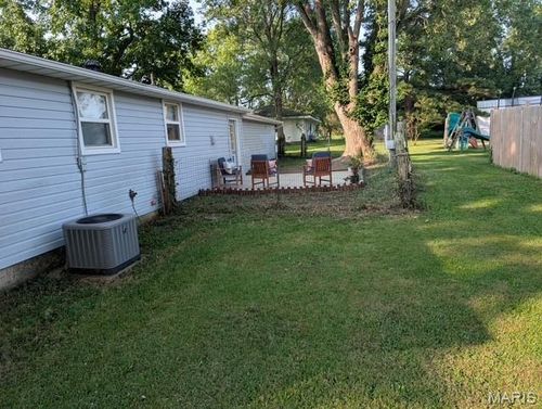 435 Old Springfield Rd, Bourbon, MO, 65441-8110 | Card Image