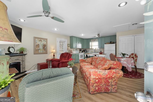 76 Creekside Ct, House other with 4 bedrooms, 4 bathrooms and 2 parking in Zebulon GA | Image 54