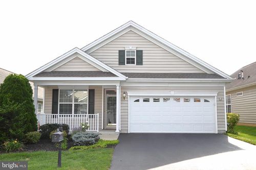 663 Thoreau Dr, MOUNT JOY, PA, 17552-7252 | Card Image