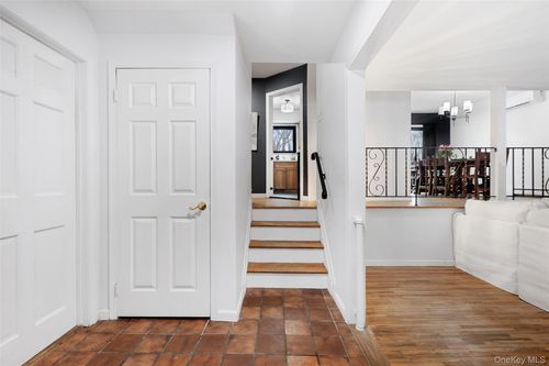 195 Peach Lake Rd, Brewster, NY, 10509-4804 | Card Image