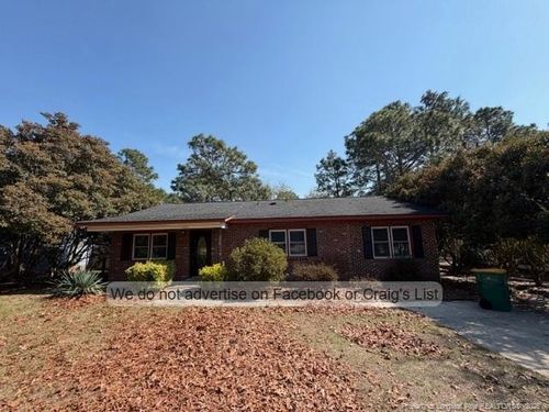 3625 Metric Dr, Hope Mills, NC, 28348-2226 | Card Image