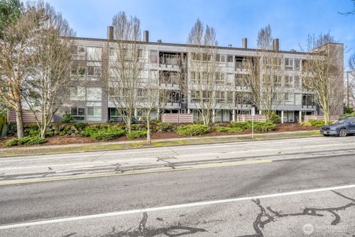 303-3501 Sw Holden St, Seattle, WA, 98126-3449 | Card Image