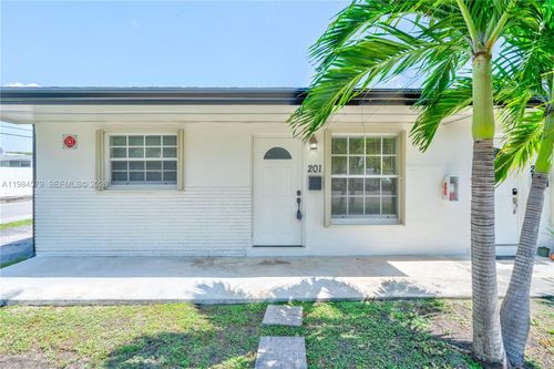 3-201 Sw 9th Ave, Hallandale Beach, FL, 33009-5204 | Card Image