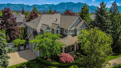 7124 Chanticleer Ave Se, Snoqualmie, WA, 98065-9713 | Card Image