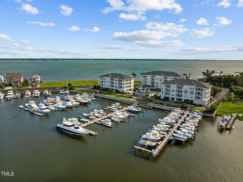 23-150 Lands End Rd, Morehead City, NC, 28557-8988 | Card Image