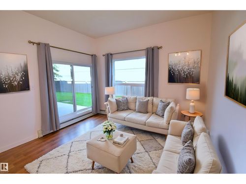 103-4310 33 St, Stony Plain, AB, T7Z0A8 | Card Image
