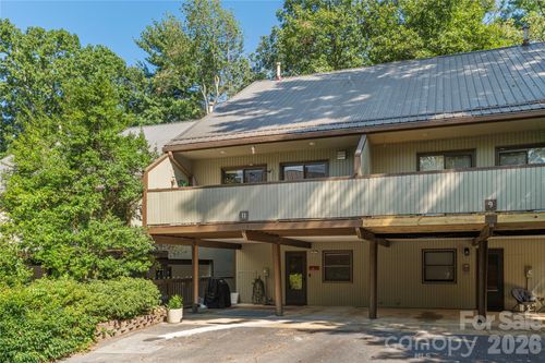 11 Maple Ridge Ln, Asheville, NC, 28806-2905 | Card Image