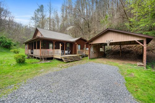 4346 Grindstone Ridge Rd, Pigeon Forge, TN, 37863-4618 | Card Image