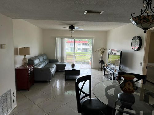 133-133 Lake Carol Dr, Royal Palm Beach, FL, 33411-2102 | Card Image