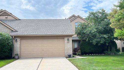 1231 Autumn Dr, Troy, MI, 48098-5109 | Card Image