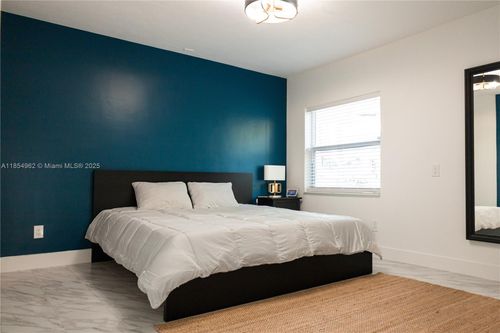 apt-6-224 Meridian Ave, Miami Beach, FL, 33139-7027 | Card Image