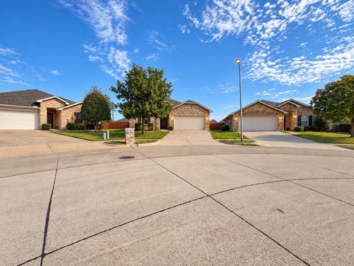 9001 Cloudveil Dr, Arlington, TX, 76002-4657 | Card Image