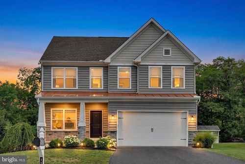 7233 Rock Ridge Ave, HARRISBURG, PA, 17112-8106 | Card Image