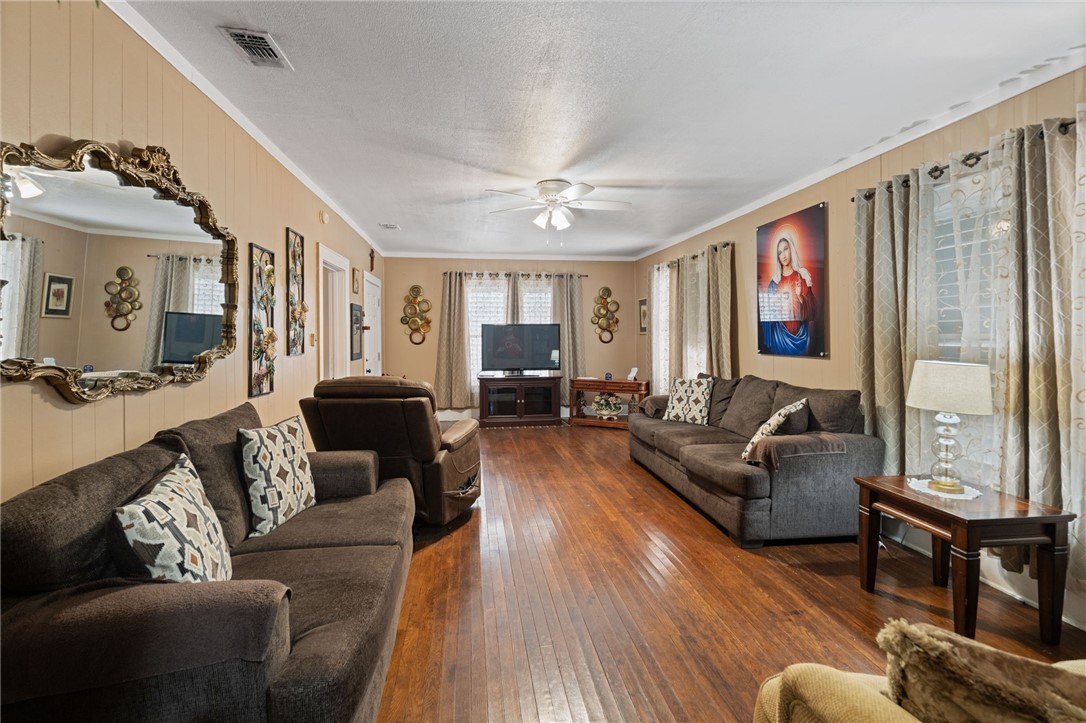 Residential in Robstown 4