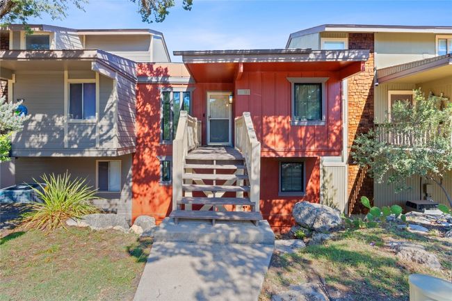 111 Comanche Pt, Townhouse with 3 bedrooms, 2 bathrooms and 2 parking in Point Venture TX | Image 19