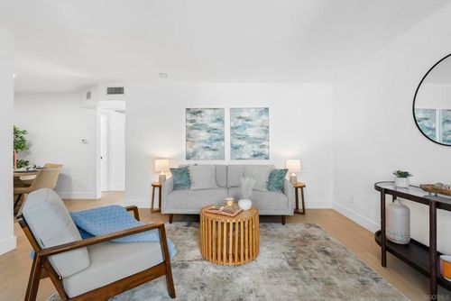 207-1030 Robinson Ave, San Diego, CA, 92103-4454 | Card Image