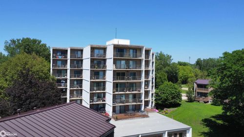405-2700 N Shore Dr, Clear Lake, IA, 50428-1073 | Card Image