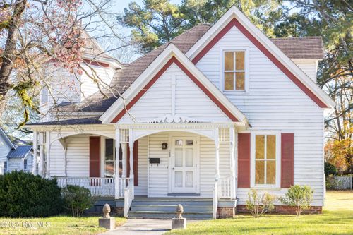 103 E Pitt St, Windsor, NC, 27983-6725 | Card Image