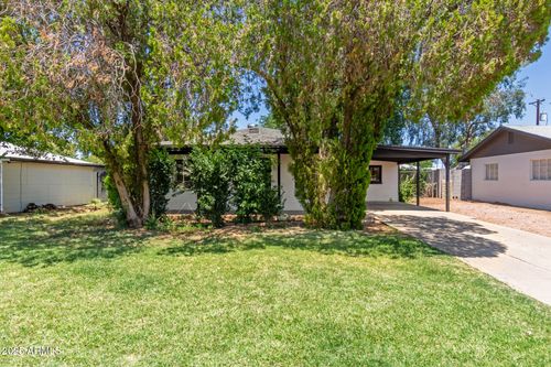 3526 E Cheery Lynn Rd, Phoenix, AZ, 85018-6222 | Card Image