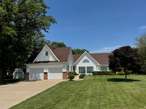 15863 E 2120 North Rd, Pontiac, IL, 61764-2977 | Card Image