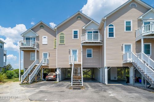 114 Calinda Cay Ct, N Topsail Beach, NC, 28460-8575 | Card Image